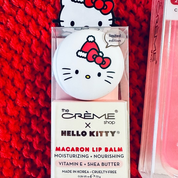 Hello Kitty holiday lip balm and flower nail file set - Picture 2 of 3